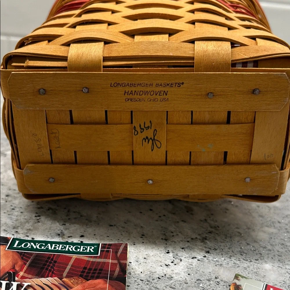 Longaberger Glad Tidings Basket